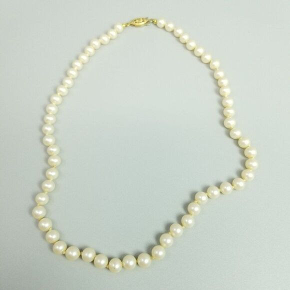 Vintage Faux Pearl Beaded Necklace with Gold Tone Hook Clasp, 16 Inches Long - Picture 2 of 7